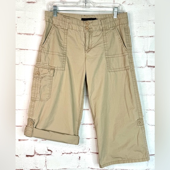 CALVIN KLEIN Pants - CALVIN KLEIN 8 Khaki Cargo Cotton Adjustable Capri Pants Shorts Size 8